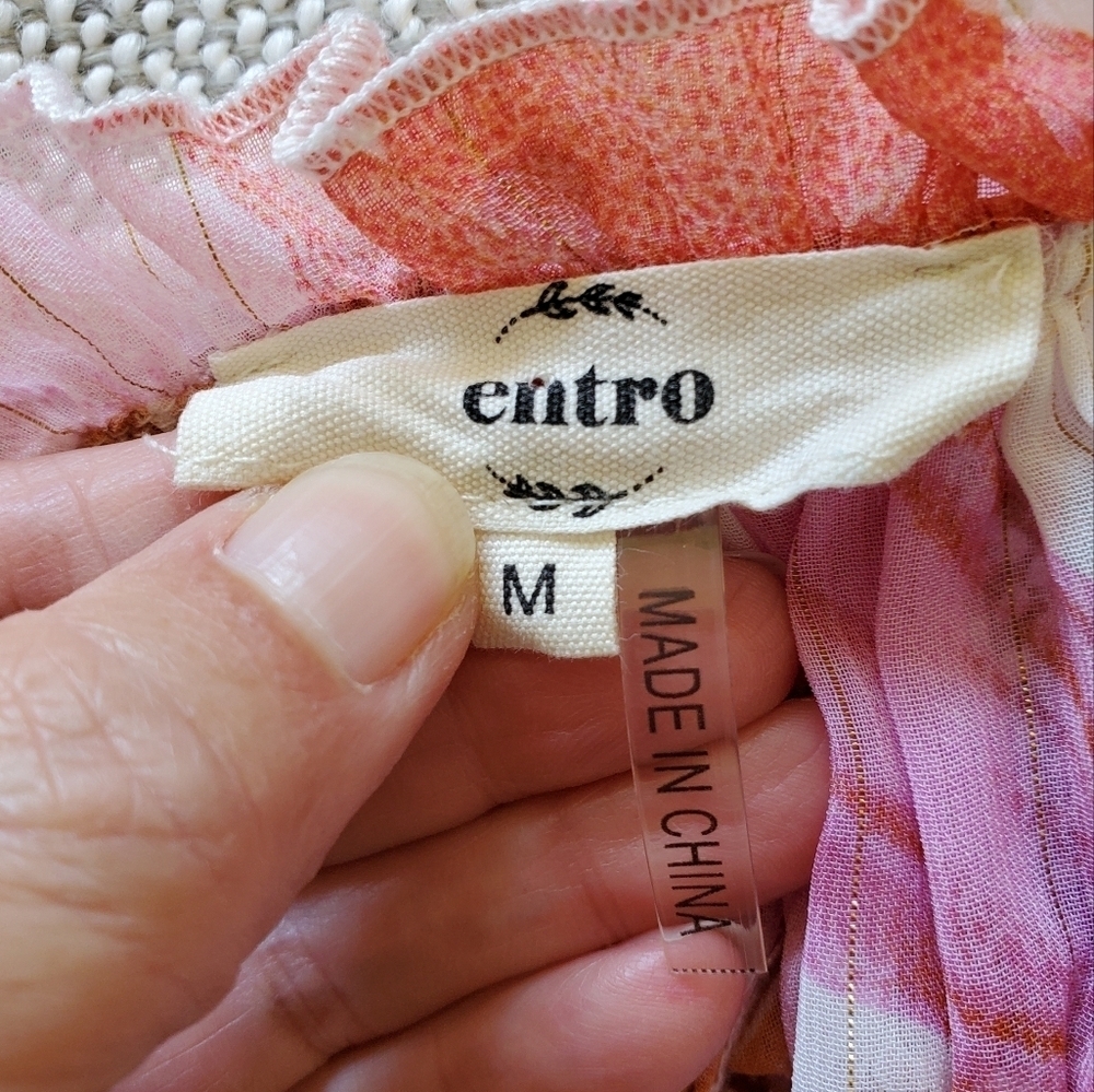 Entro Ruffled Sleeves Top. Size M - Picture 5 of 6